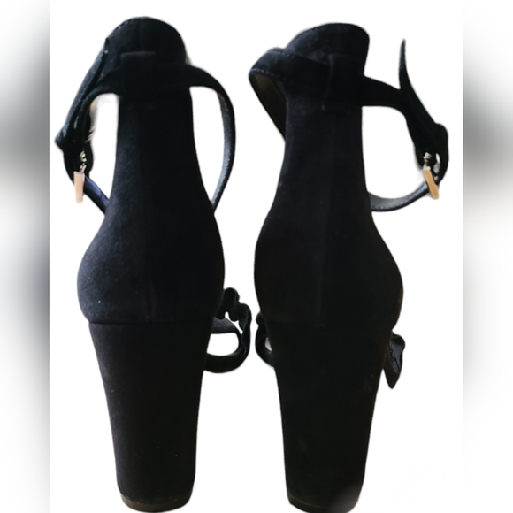 VINCE CAMUTO | RUFFLE VAMP SUEDE HEEL - Picture 5 of 9